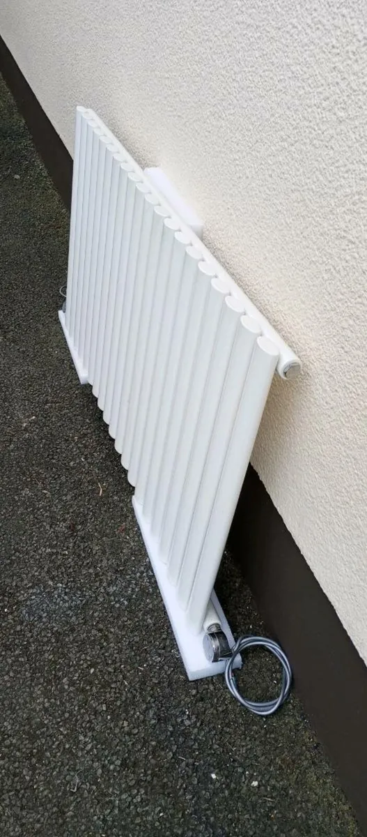 Oil Filled Wall Mounted Radiator - Image 2