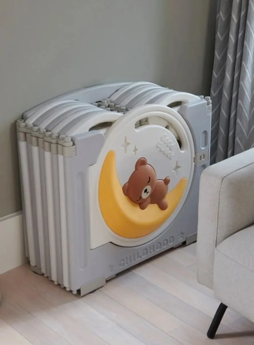 Sleepy bear play pen - Image 2