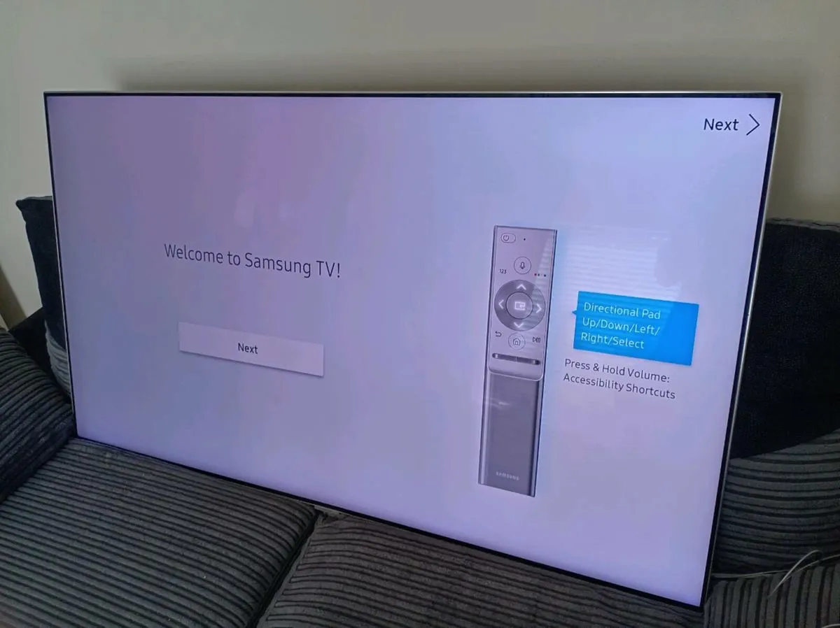 Samsung QLED 50" One connect box - Image 1