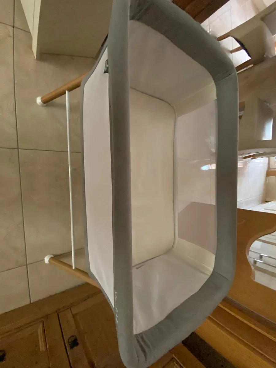 Baby cot - Image 2