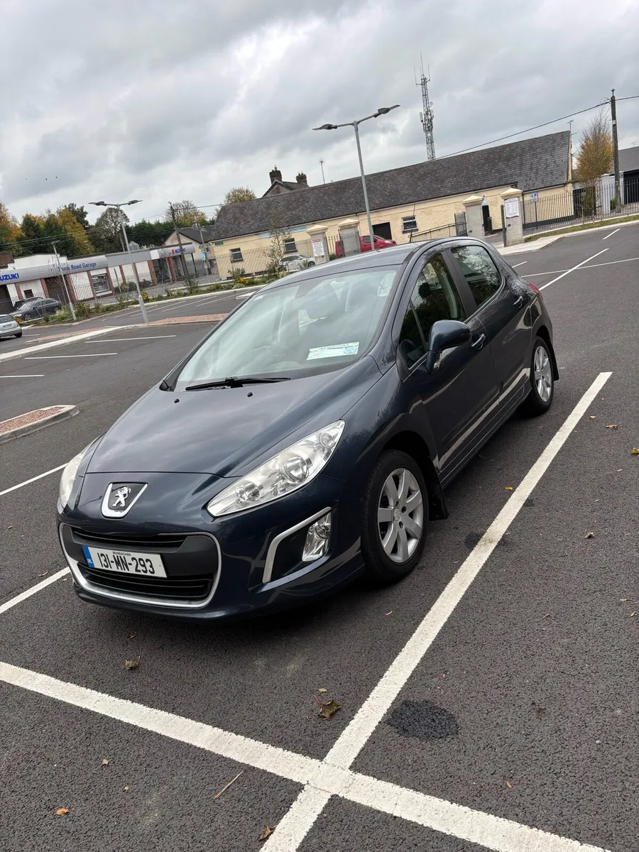 Peugeot 308 Test 10/26 - Image 3