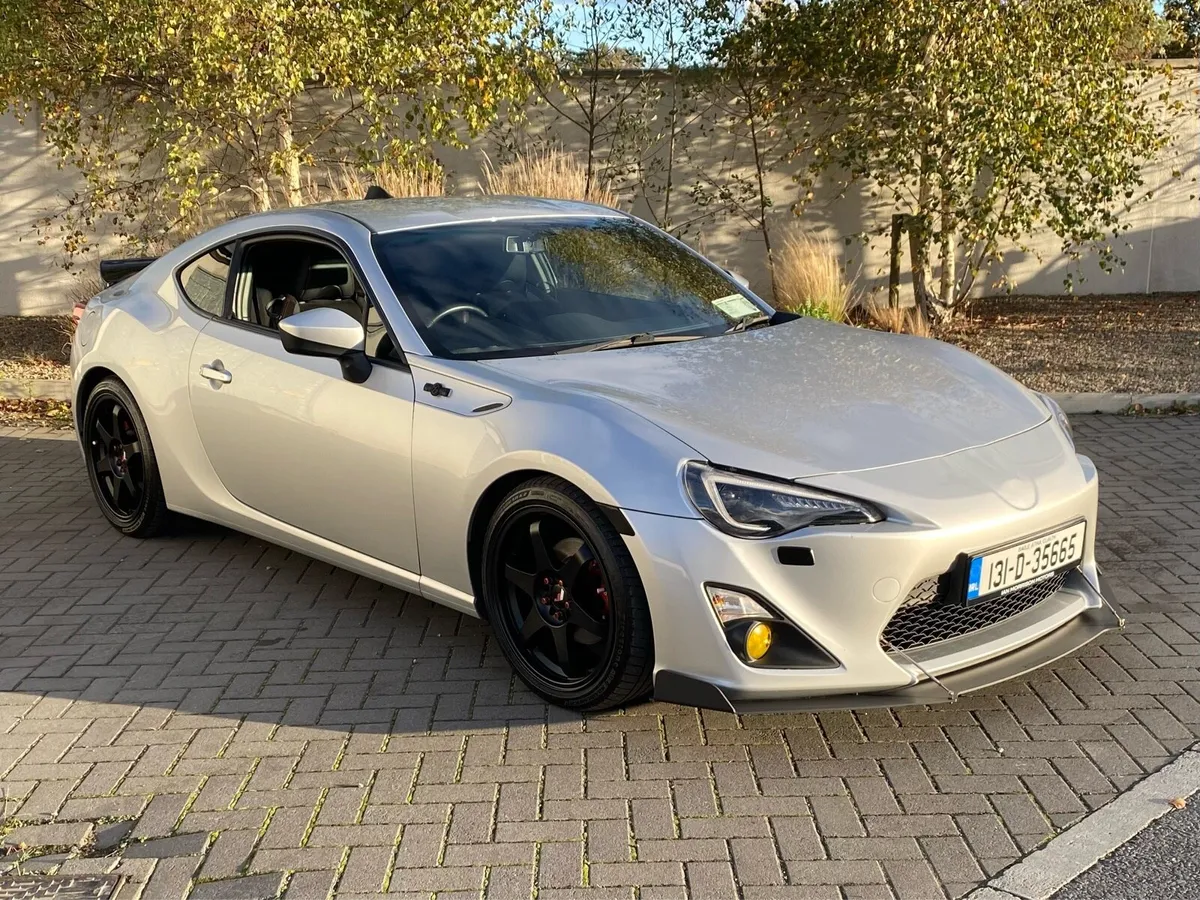 Toyota GT86 Auto - Image 2