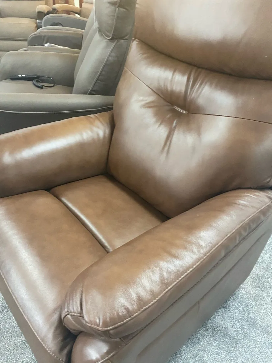 Recliner arm chairs brand new design all reduced t - Image 1