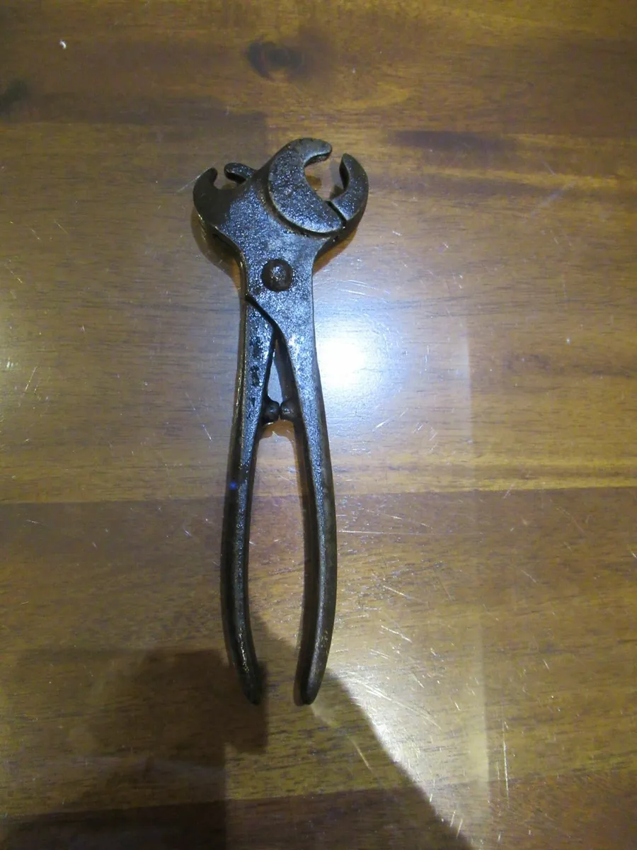 antique vintage tools pliers wrench pub cottage - Image 2