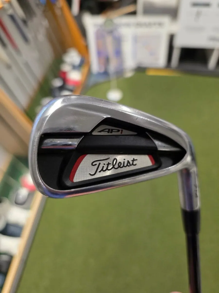 Titleist Ap1 714 Irons - Image 2