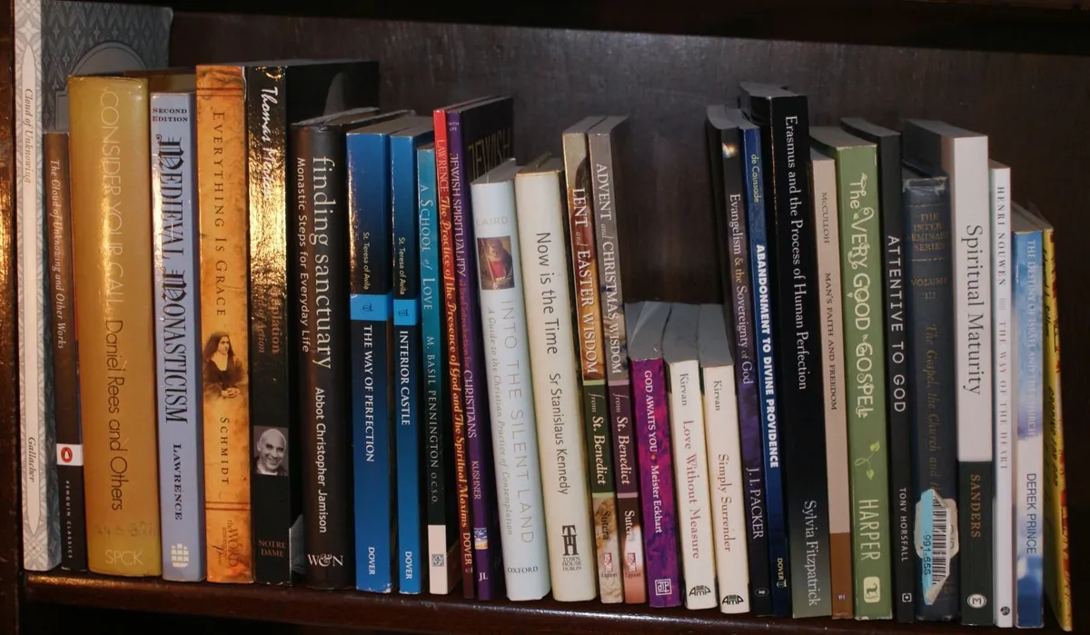 Bargain Book Box - Image 2