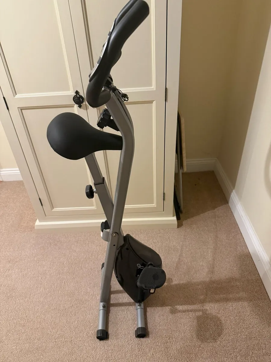 Exercise bike - Image 2