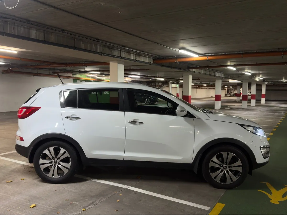 *Nct&Tax* 2012 Sportage 1.6 Diesel Manual - Image 3