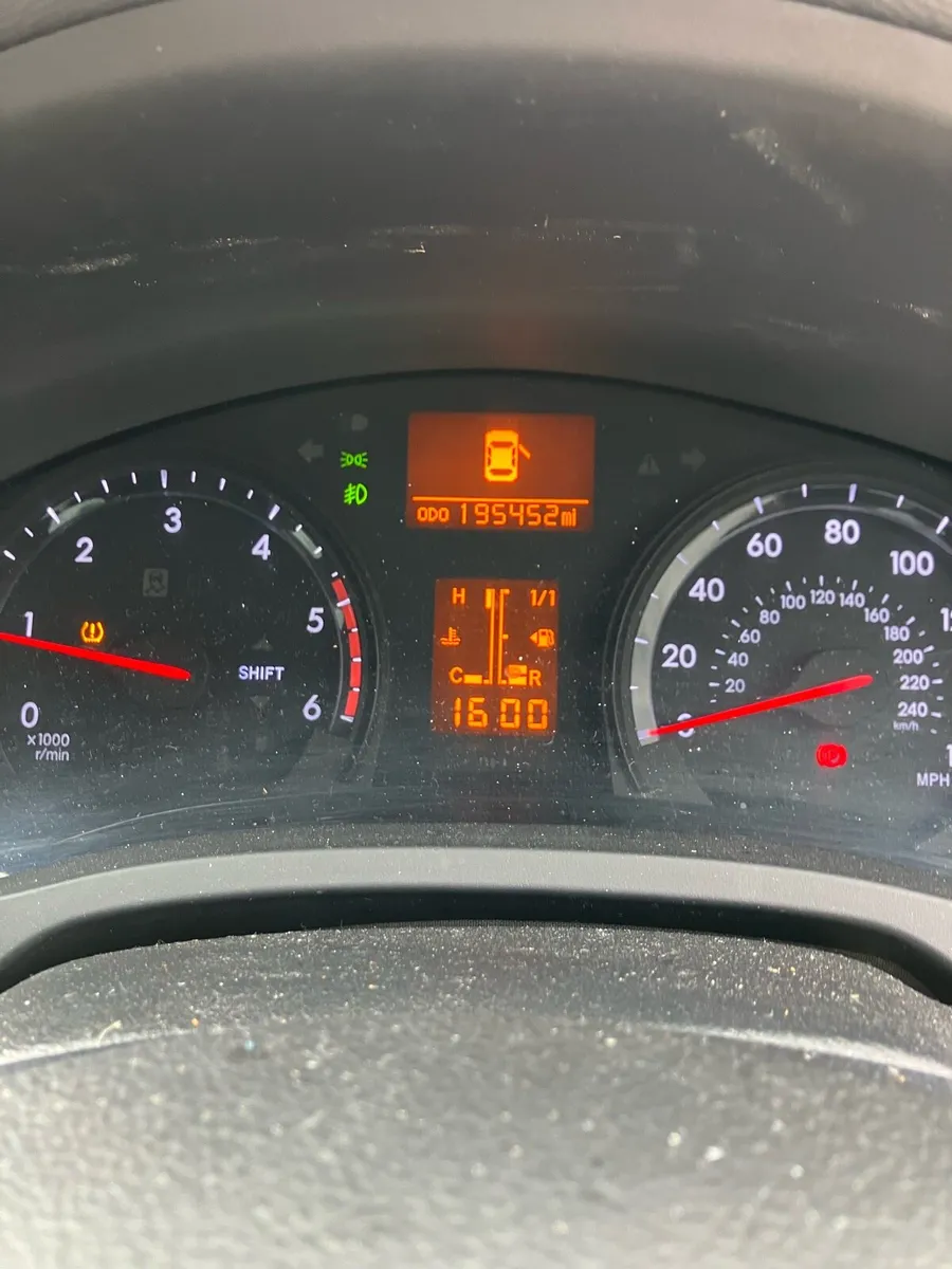 Toyota avensis - Image 4