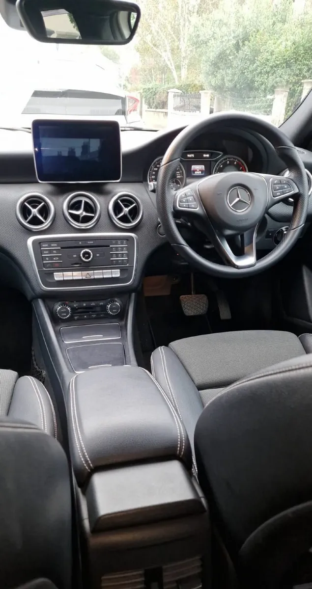 Mercedes Class A180 . 87600km (new nct 2 years) - Image 3