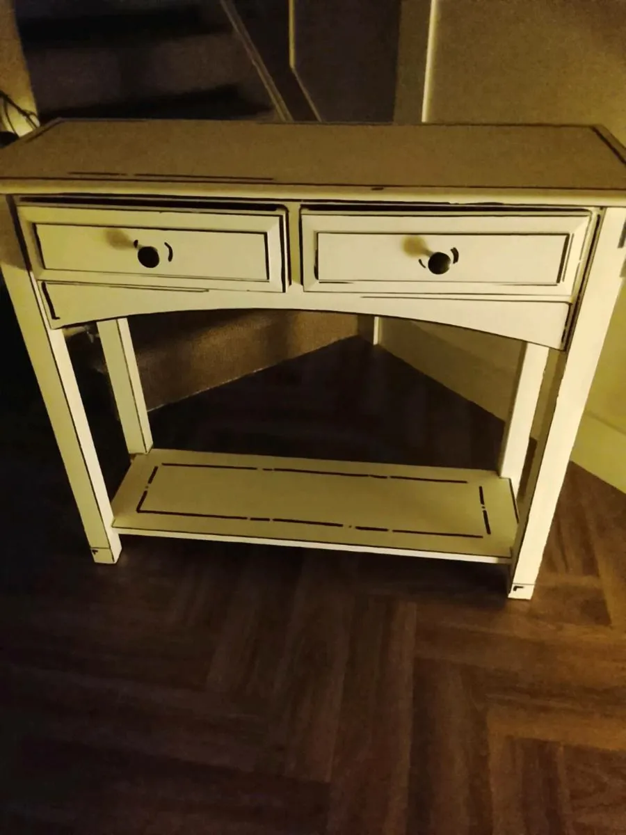 Console Table - Image 1