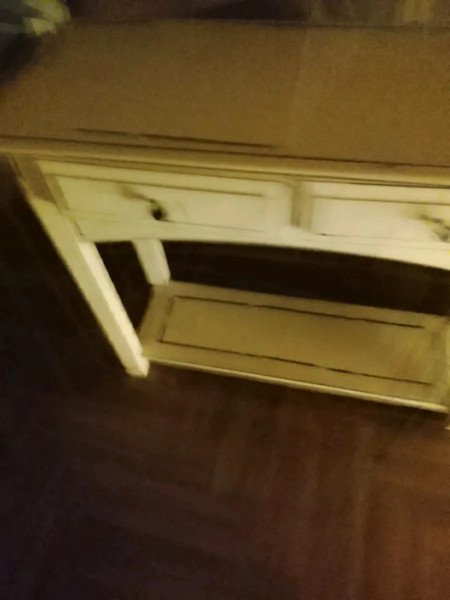 Console Table - Image 2