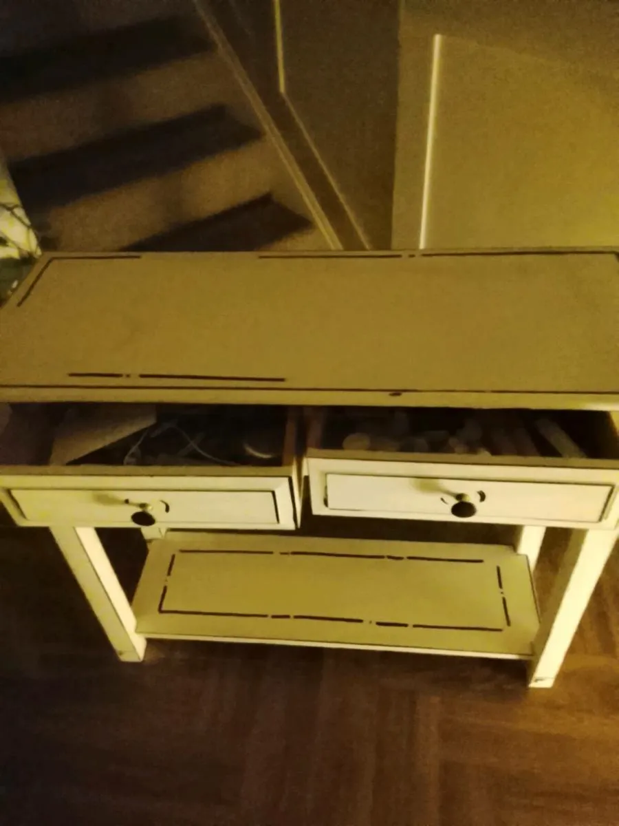 Console Table - Image 3