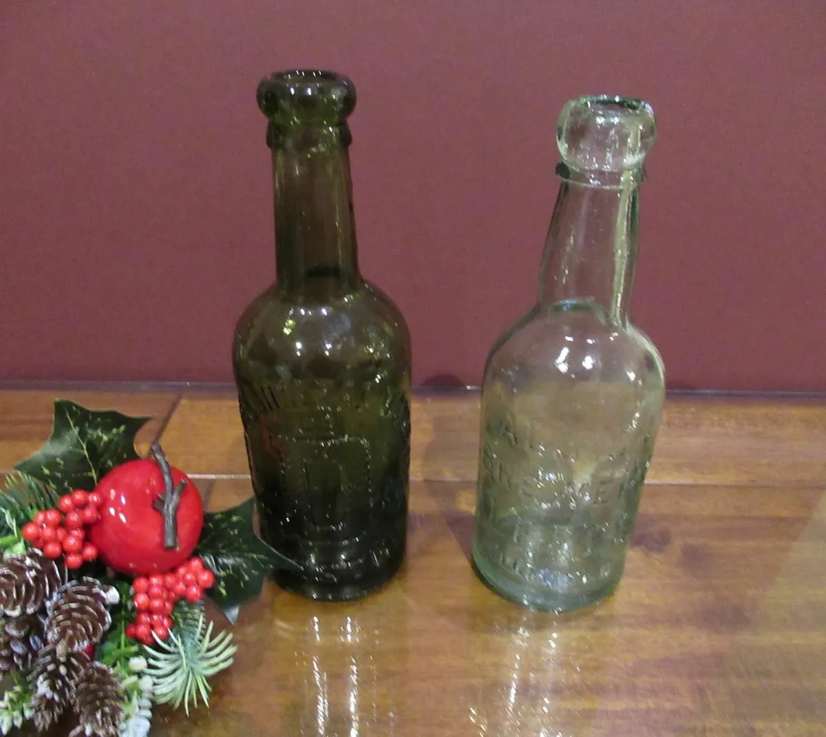 antique vintage CHRISTMAS GIFT man bottles - Image 3