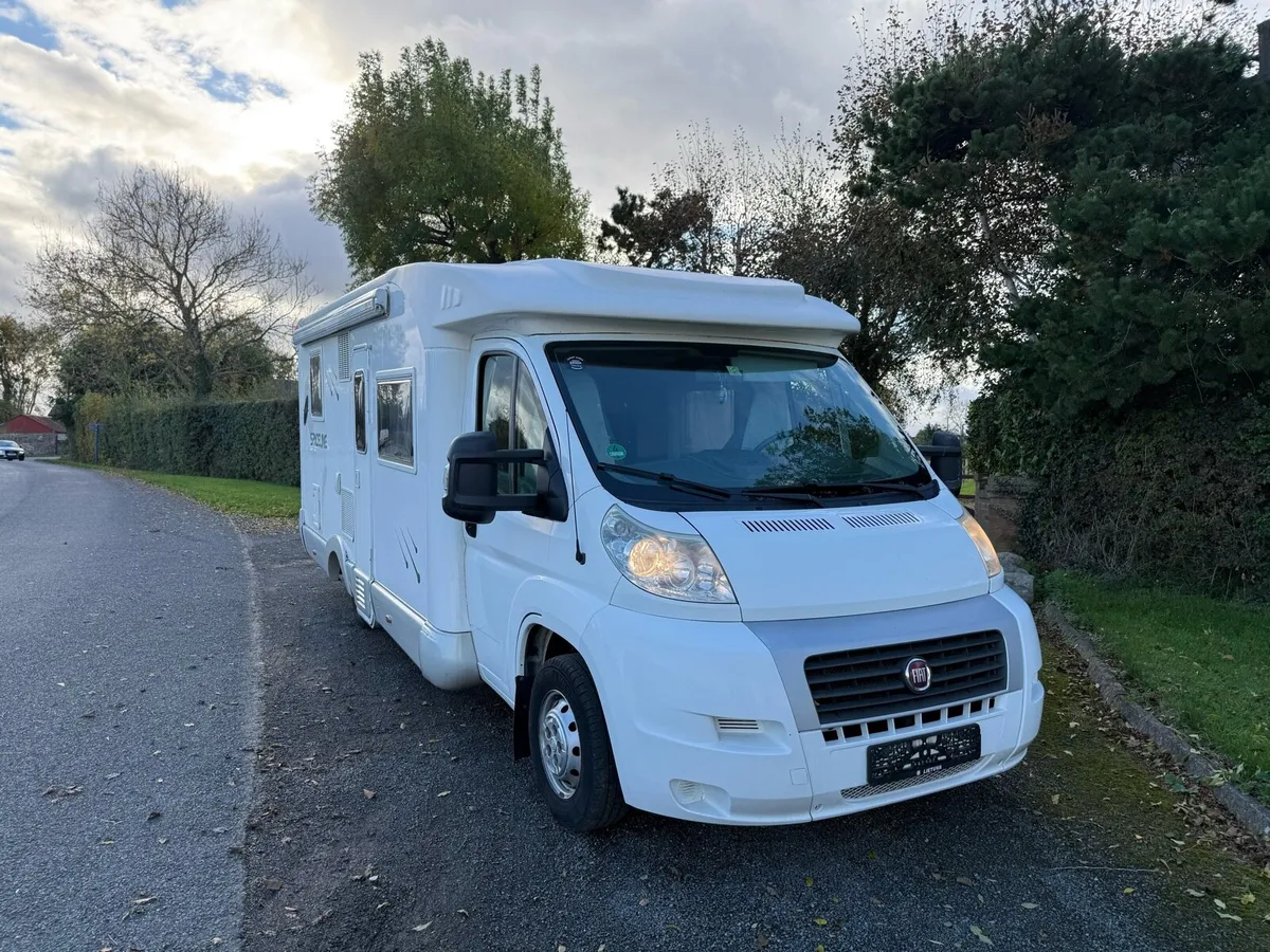 2011 Joint four berth low profile - Image 2