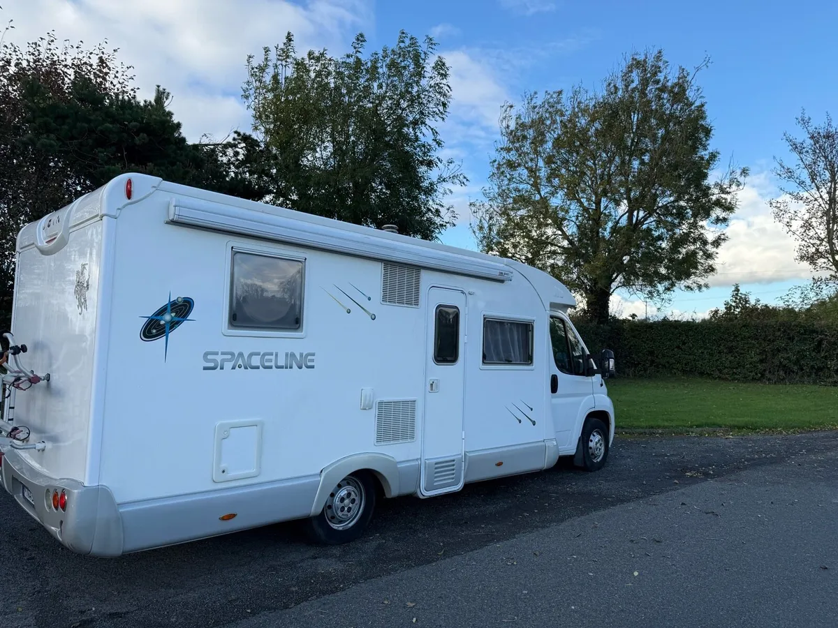 2011 Joint four berth low profile - Image 3