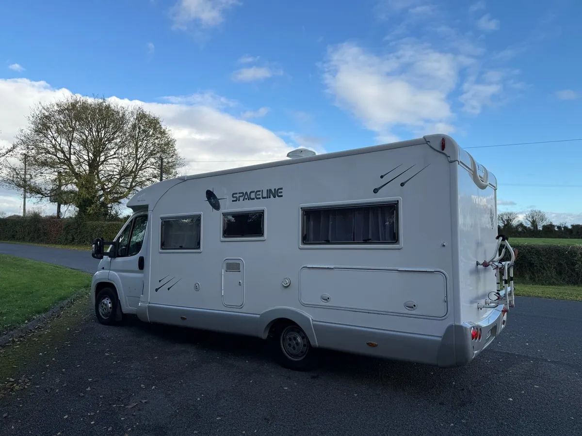 2011 Joint four berth low profile - Image 4