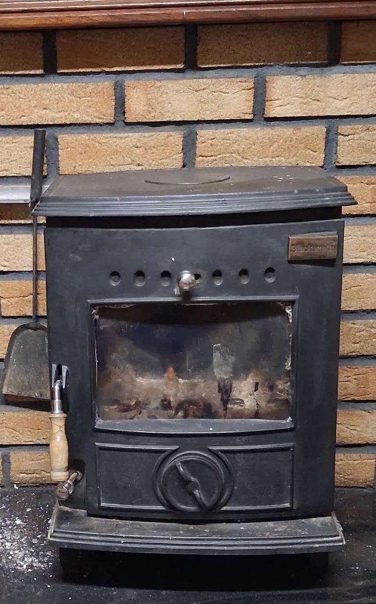 Stove - Image 1