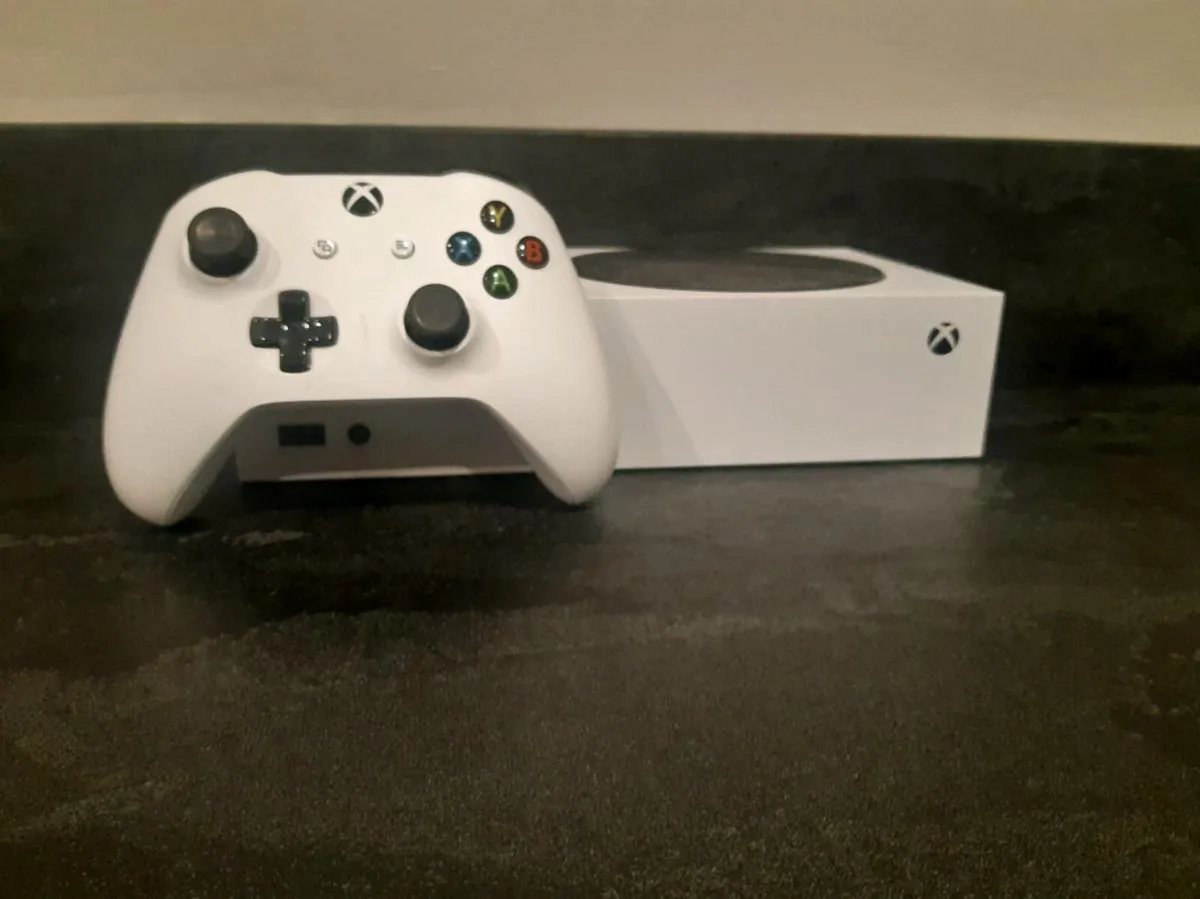X-Box Series S - Image 1