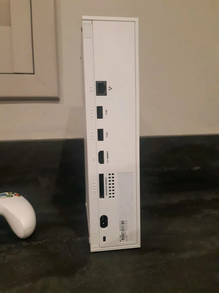 X-Box Series S - Image 4