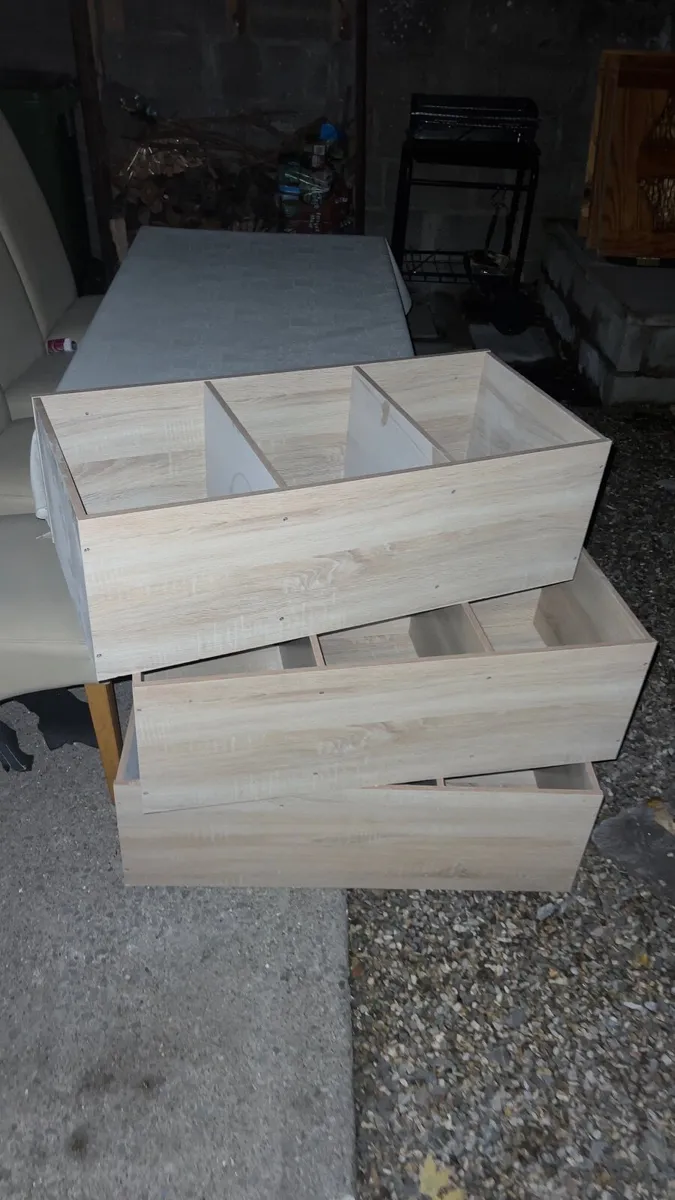 Shelves - Image 3