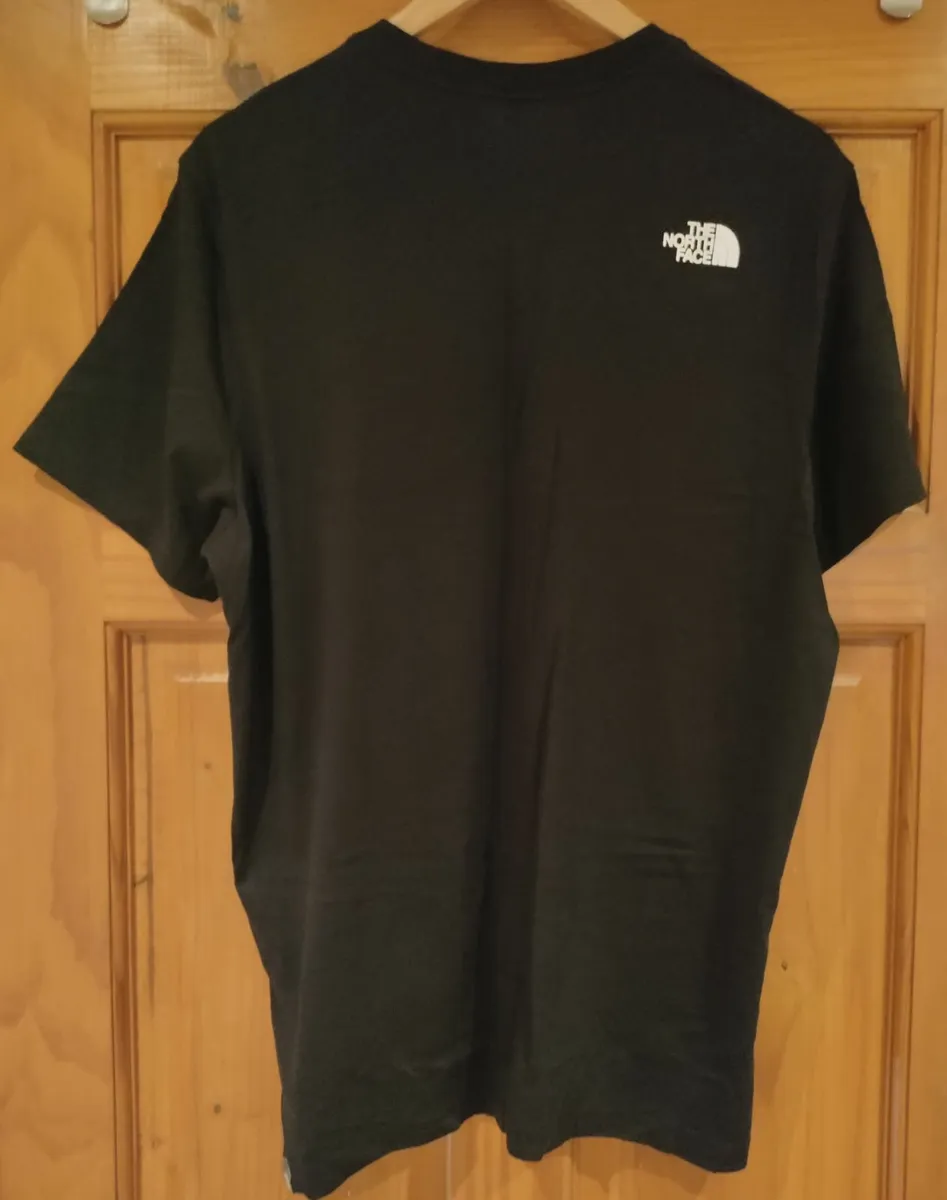 The North Face T shirt L - Image 2
