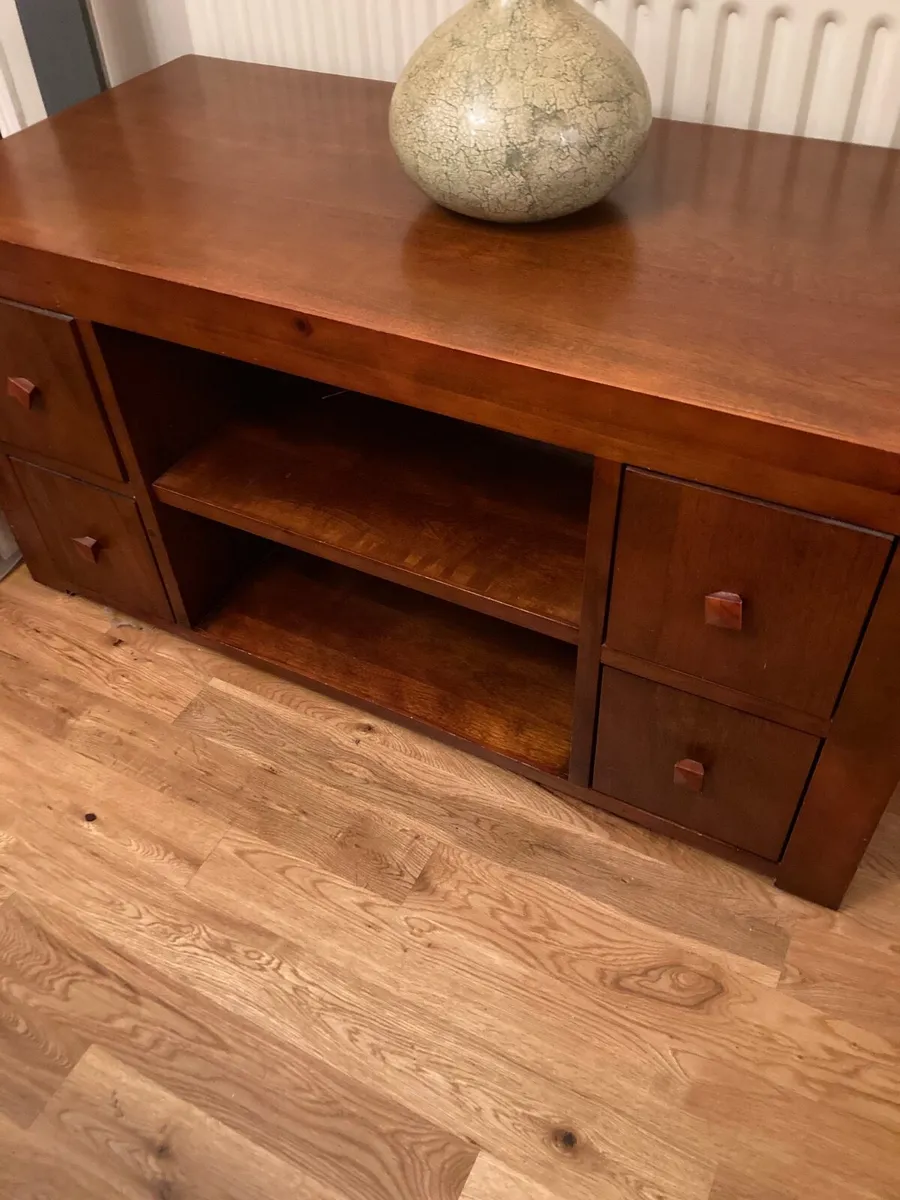 Furniture - 3 2 1 leather couches and tv unit - Image 3