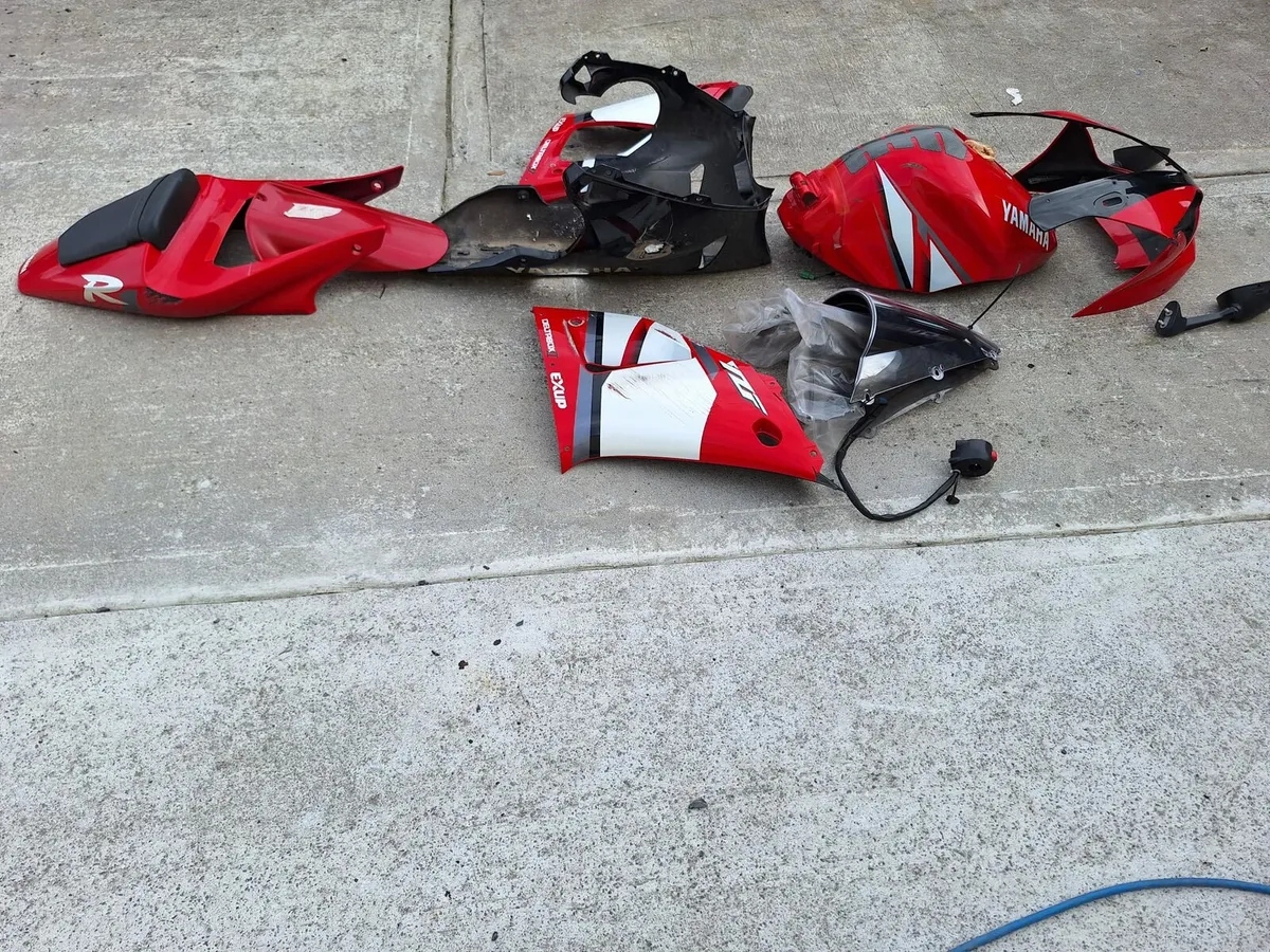 Yamaha R1 parts - Image 2