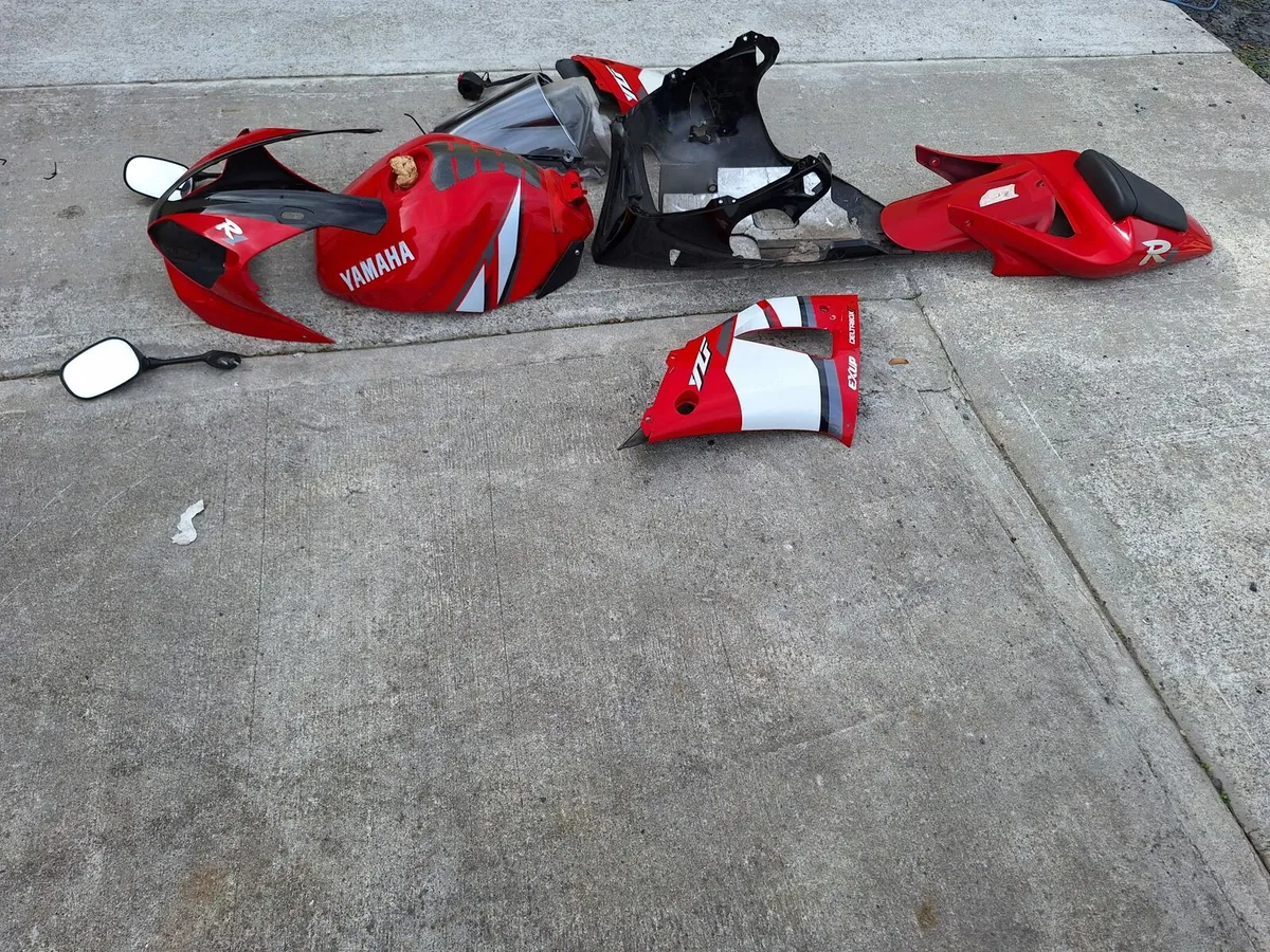 Yamaha R1 parts - Image 4