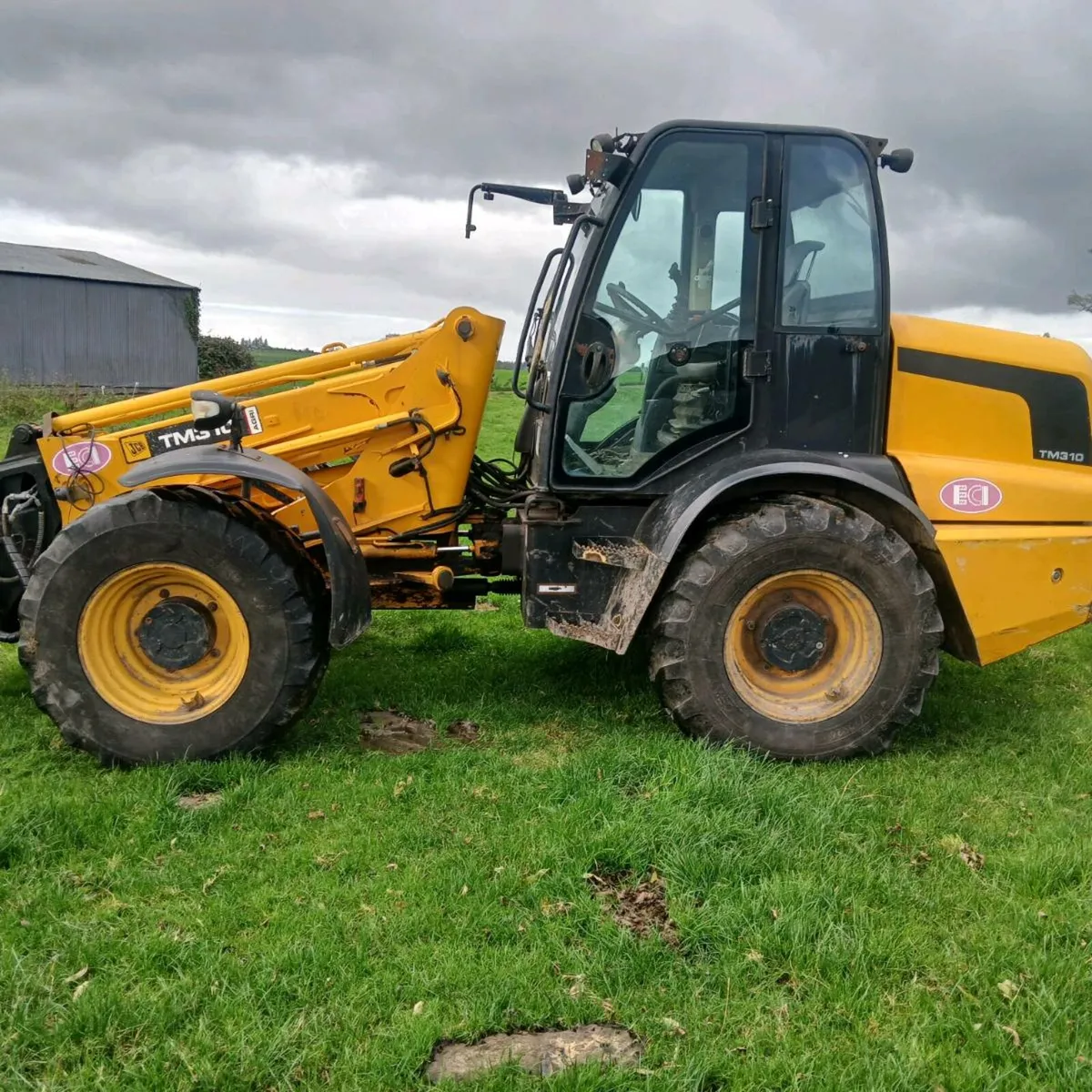 JCB 310 - Image 3
