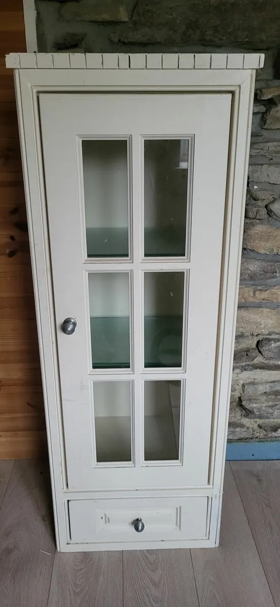 Kitchen units & worktop - Image 3