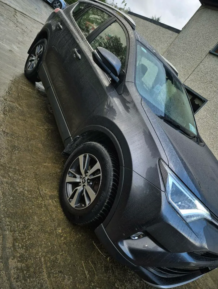 2016 Toyota Rav4 - Image 2