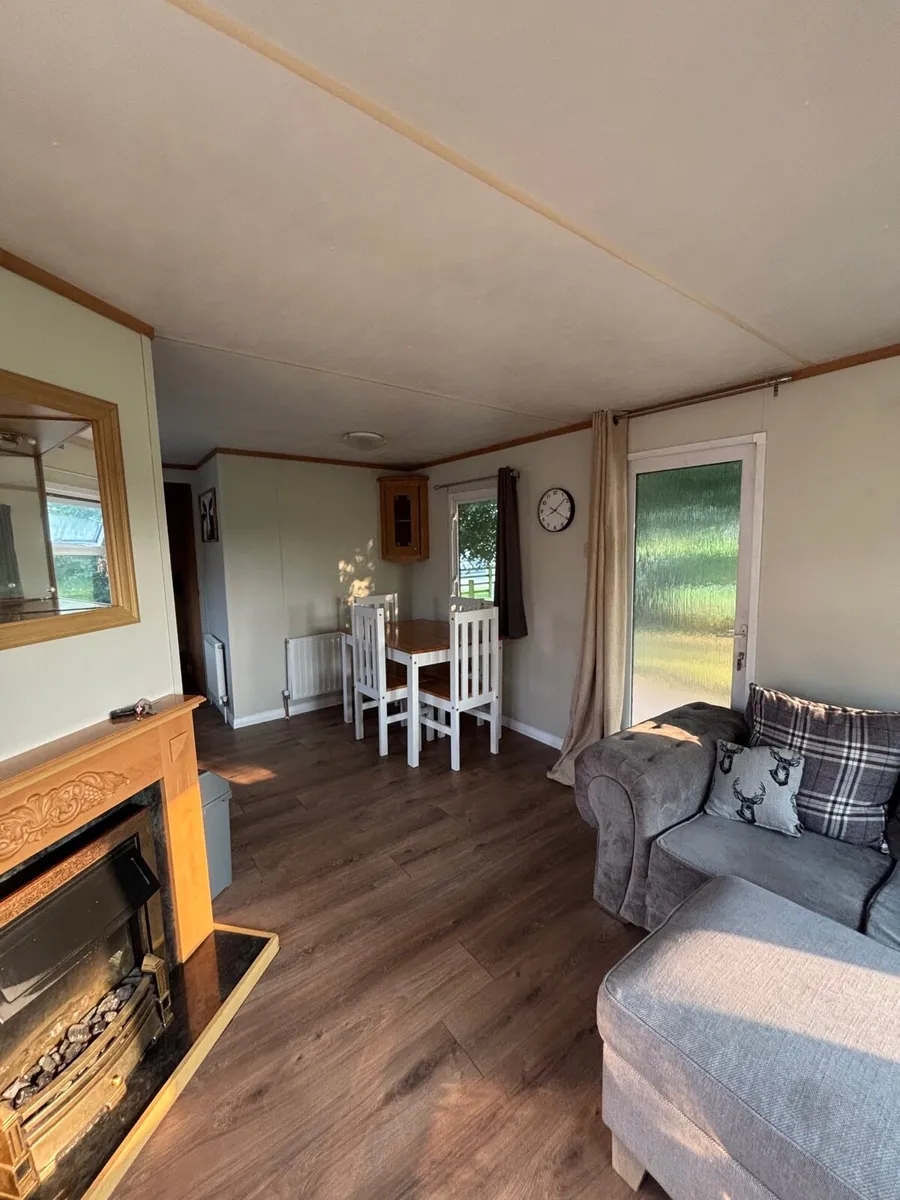 Mobile home - Image 2