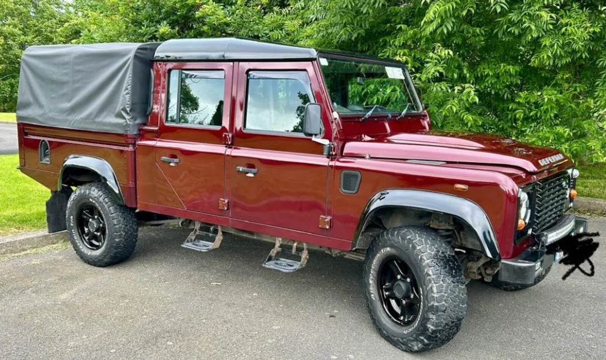 2016 Land Rover Defender 130 Crew-Cab - Image 1