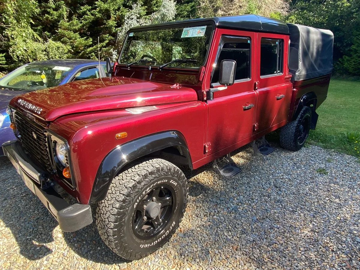 2016 Land Rover Defender 130 Crew-Cab - Image 2
