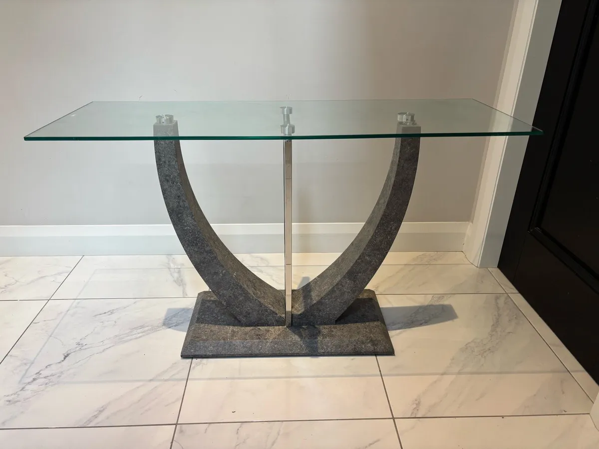 Console Table - Image 1