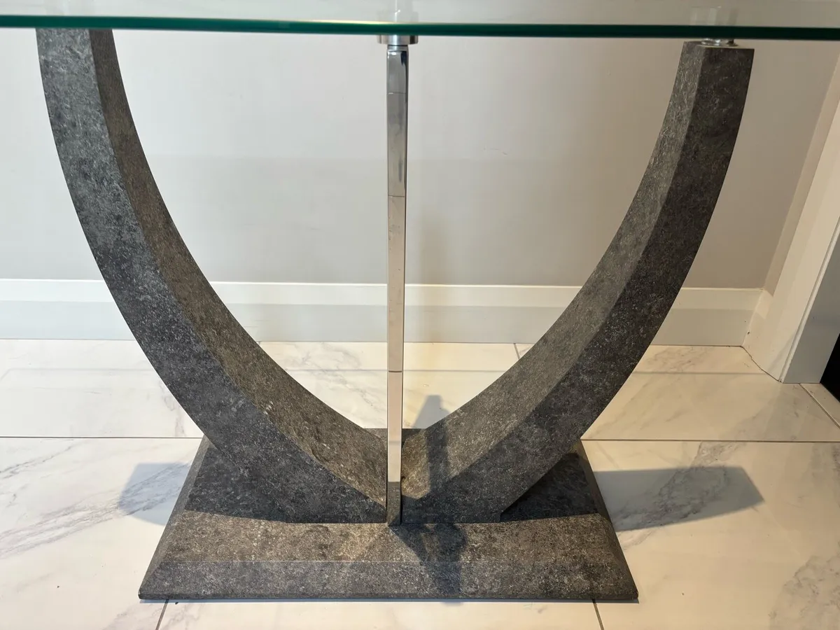 Console Table - Image 3