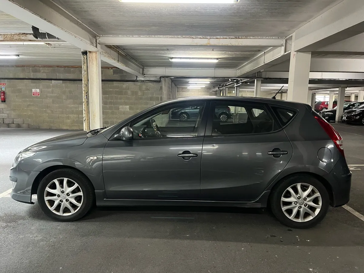 Hyundai i30 1.6 Diesel (09/26 NCT, 02/26 Tax) - Image 3