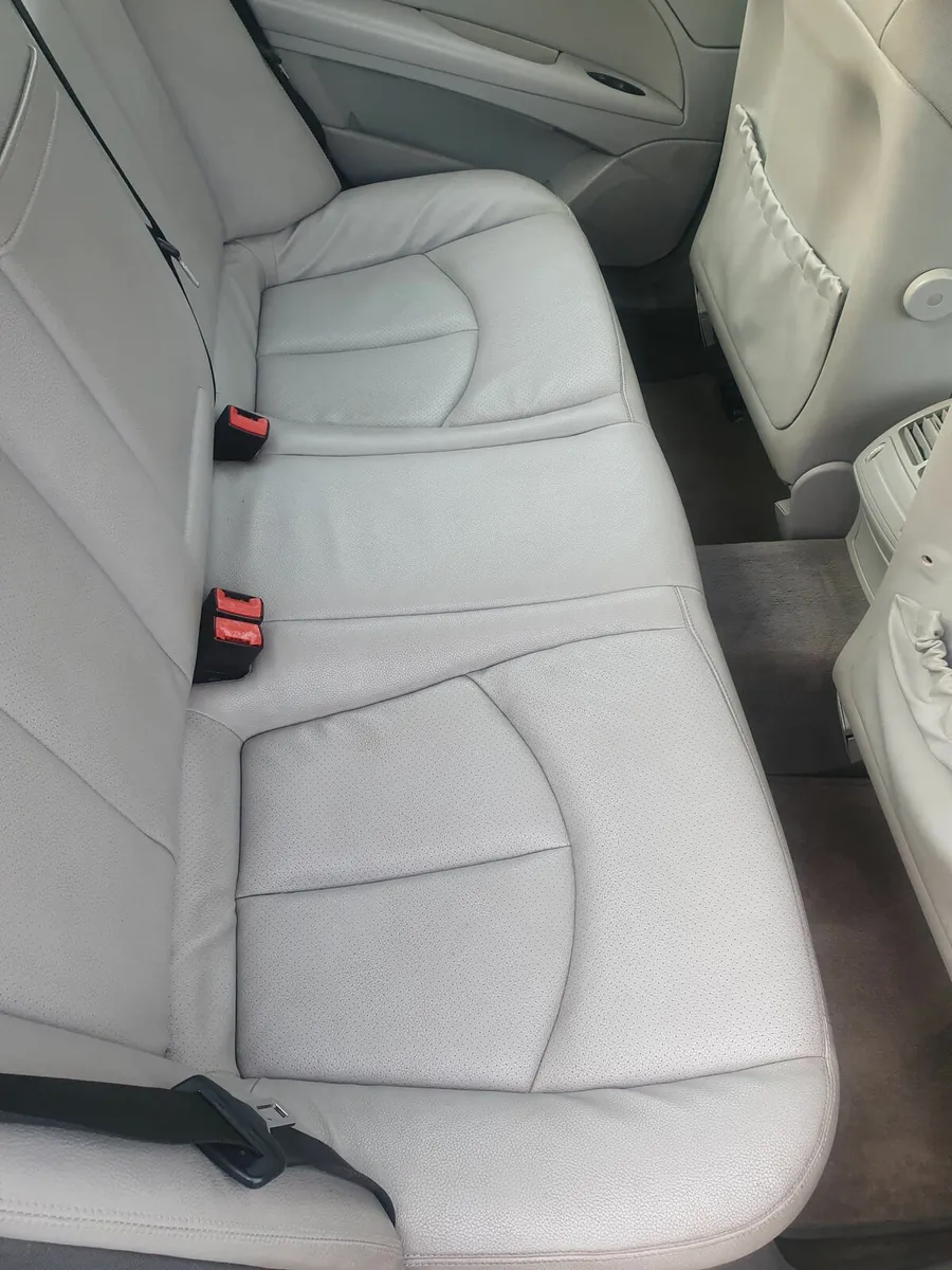 2008 MERCEDES E200 AUTOMATIC PETROL - Image 3