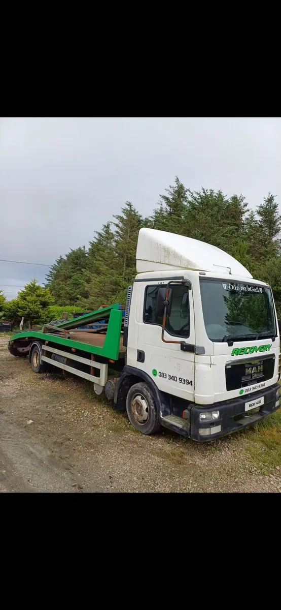 MAN Recovery lorry for parts or repair - Image 2