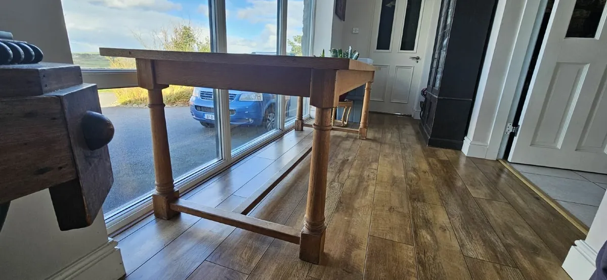 Dining Table and Chairs - Image 3