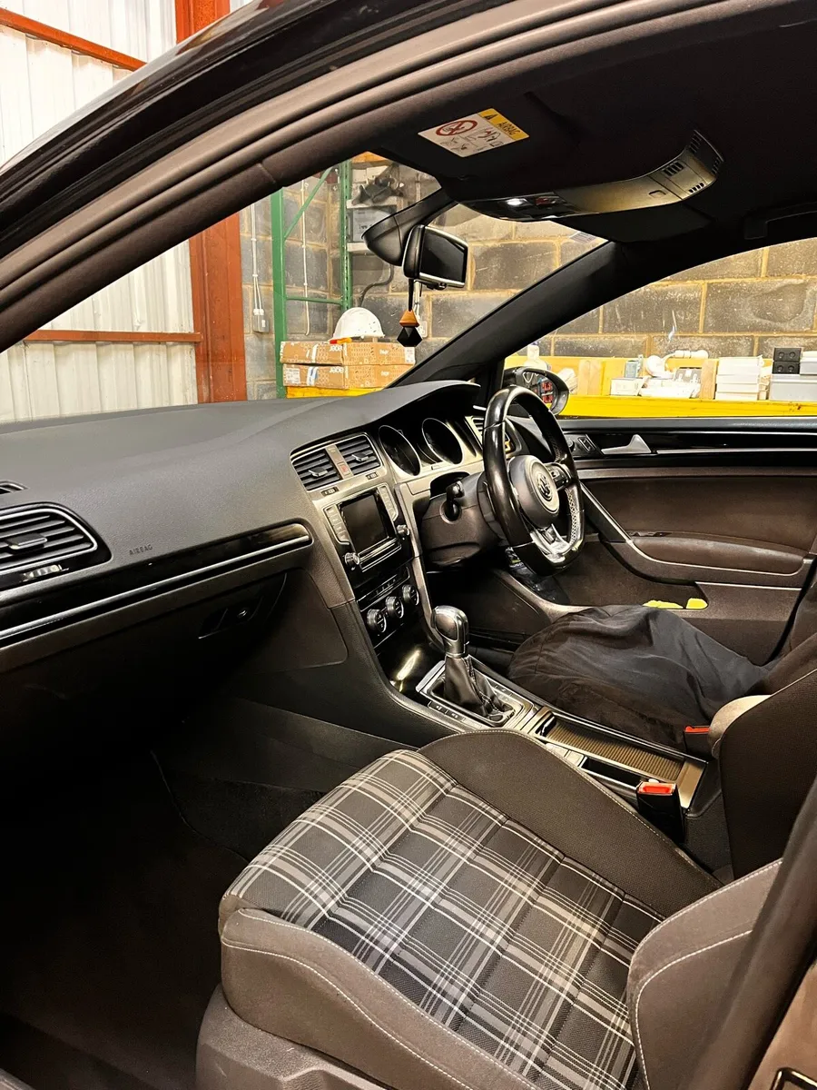 Volkswagen Golf GTD - Image 4