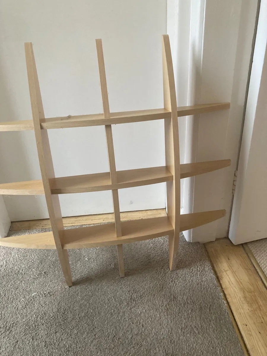 Wall shelf
