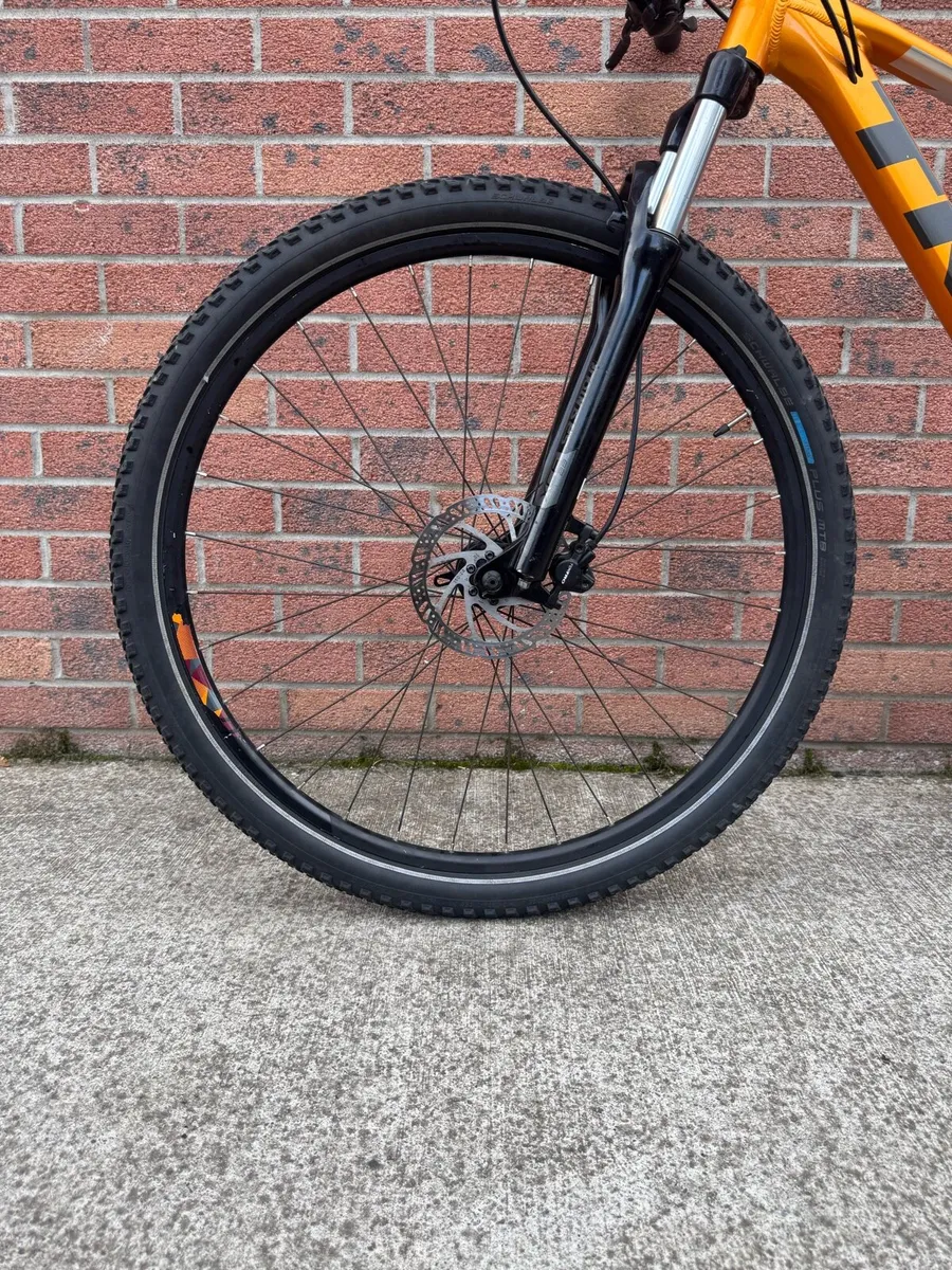 Trek Marlin 5 Mountain Bike - Image 4