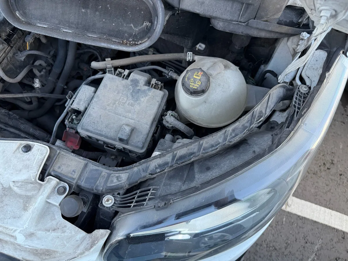 221 ford transit - Image 2