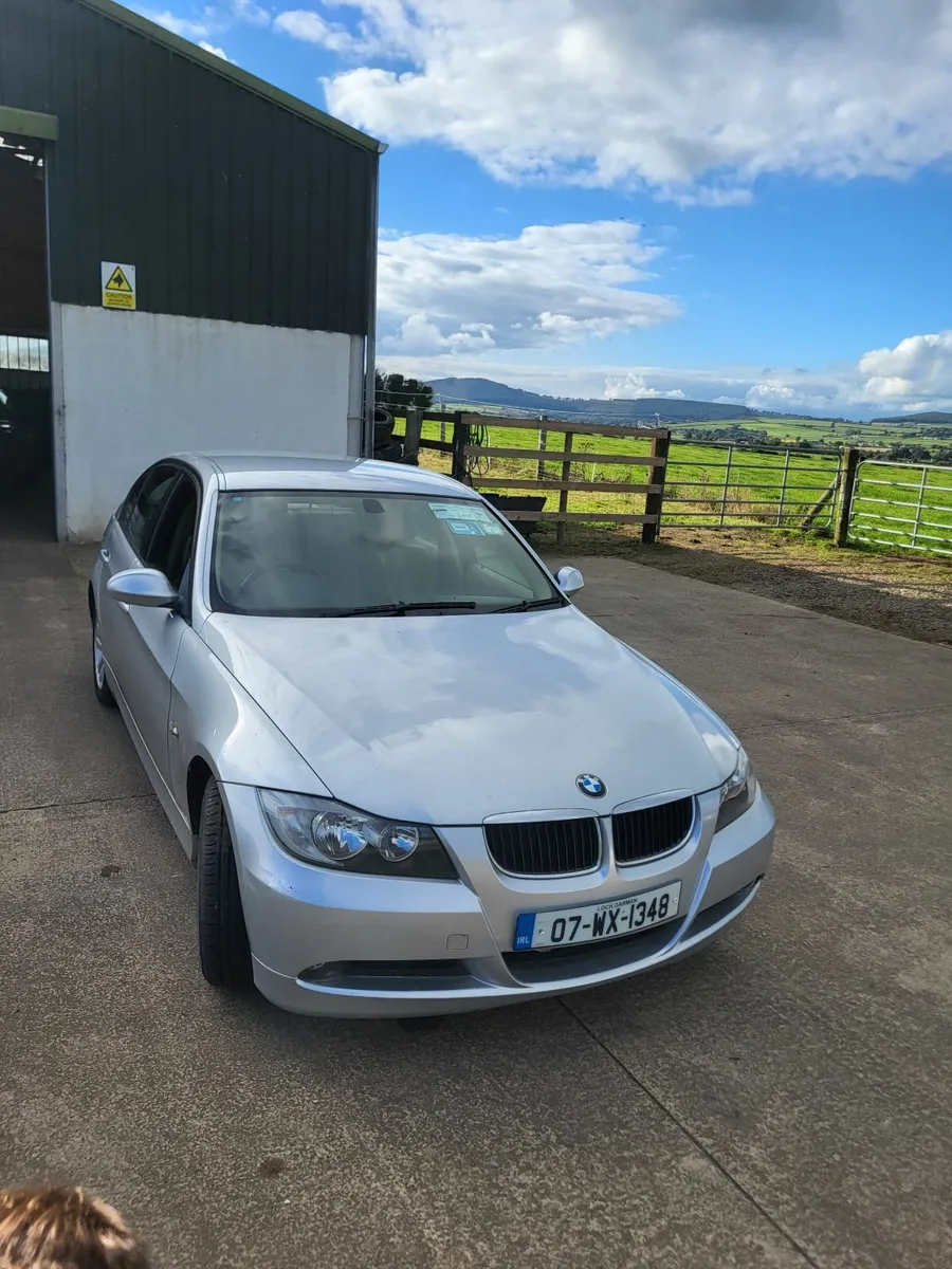 BMW 3-Series 2007 - Image 2