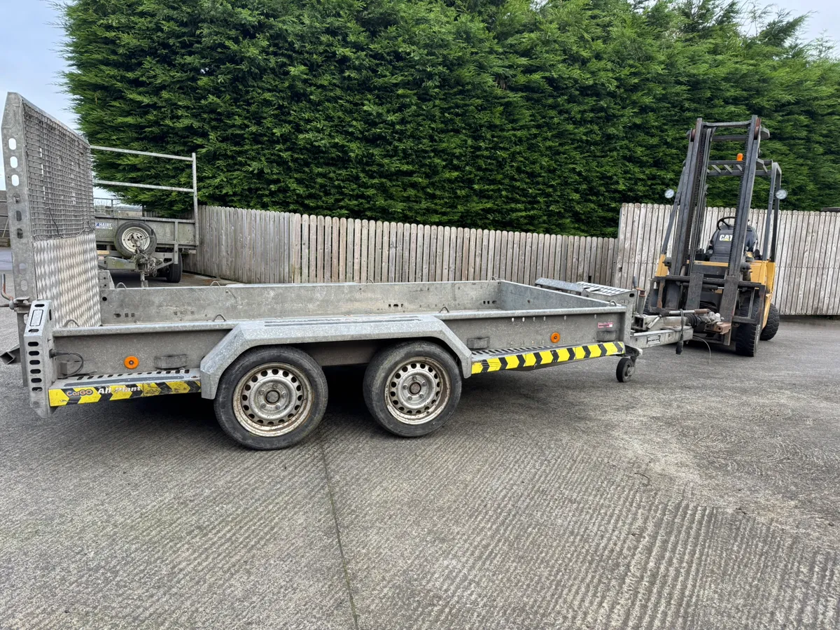 Brian James plant trailer - Image 1