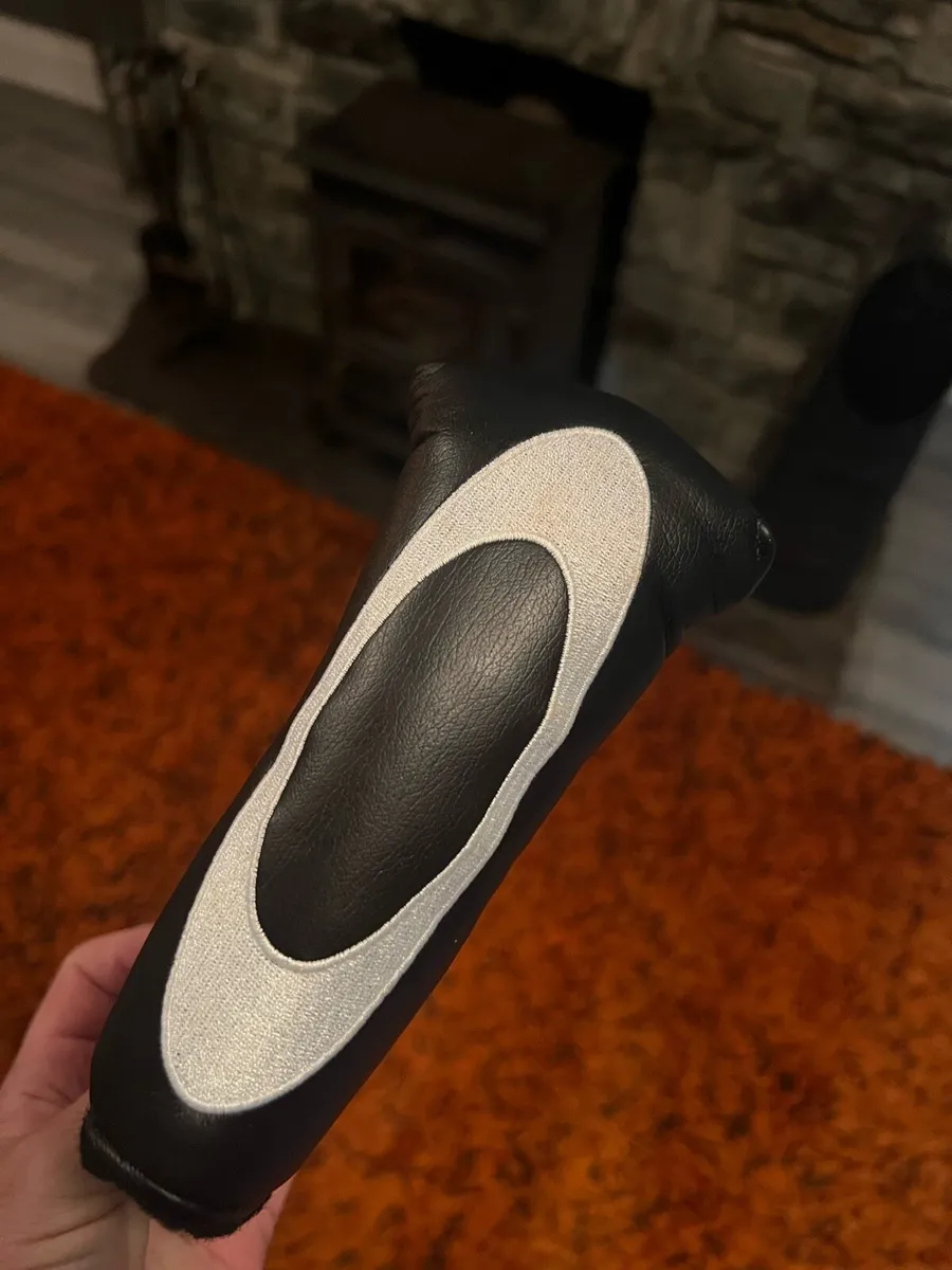 Premium Oakley putter Headcovers - Image 1