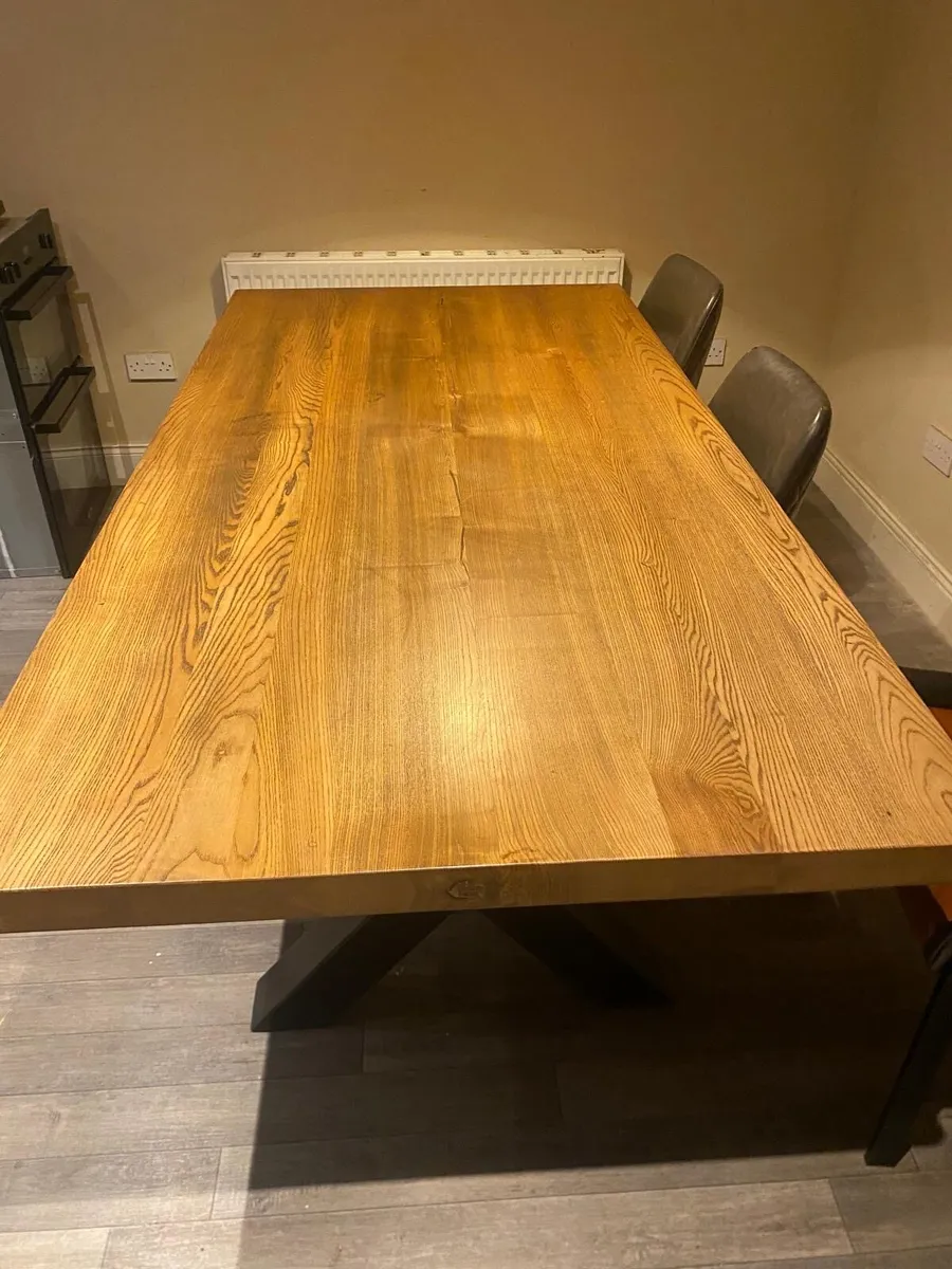 Table & 6 chairs - Image 2
