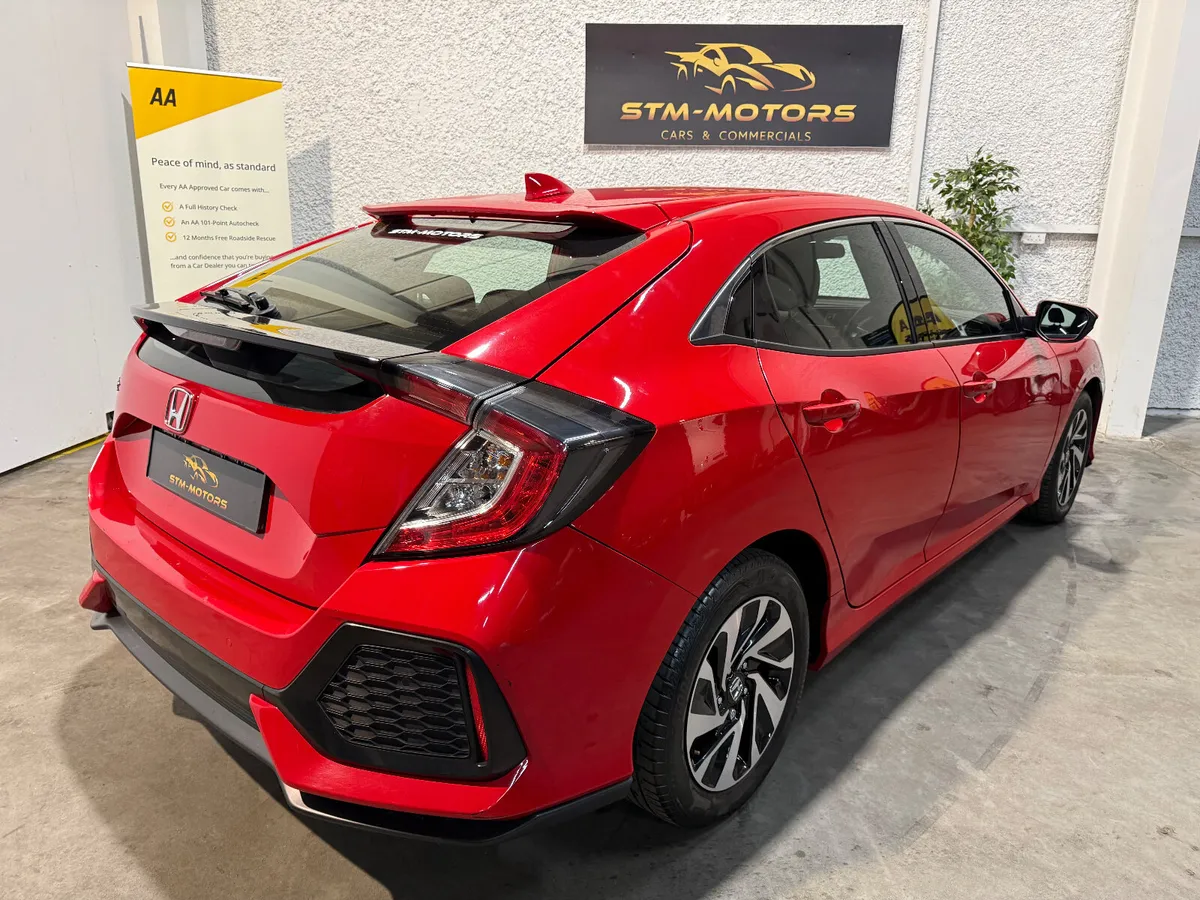 Honda Civic 2018 Petrol Automatic - Image 4